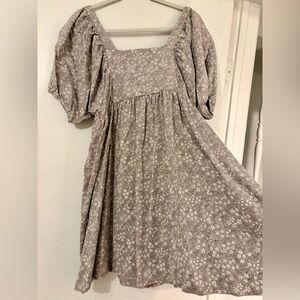 Rylee + Cru Dainty Gray Floral Dress